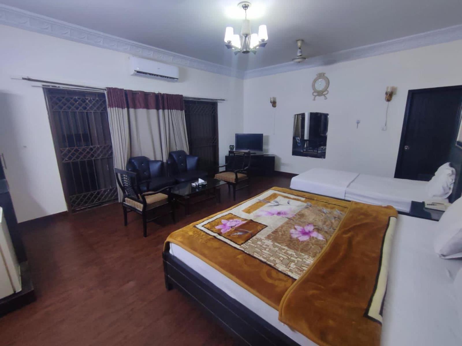 Hotel Clifton Inn Карачі Екстер'єр фото