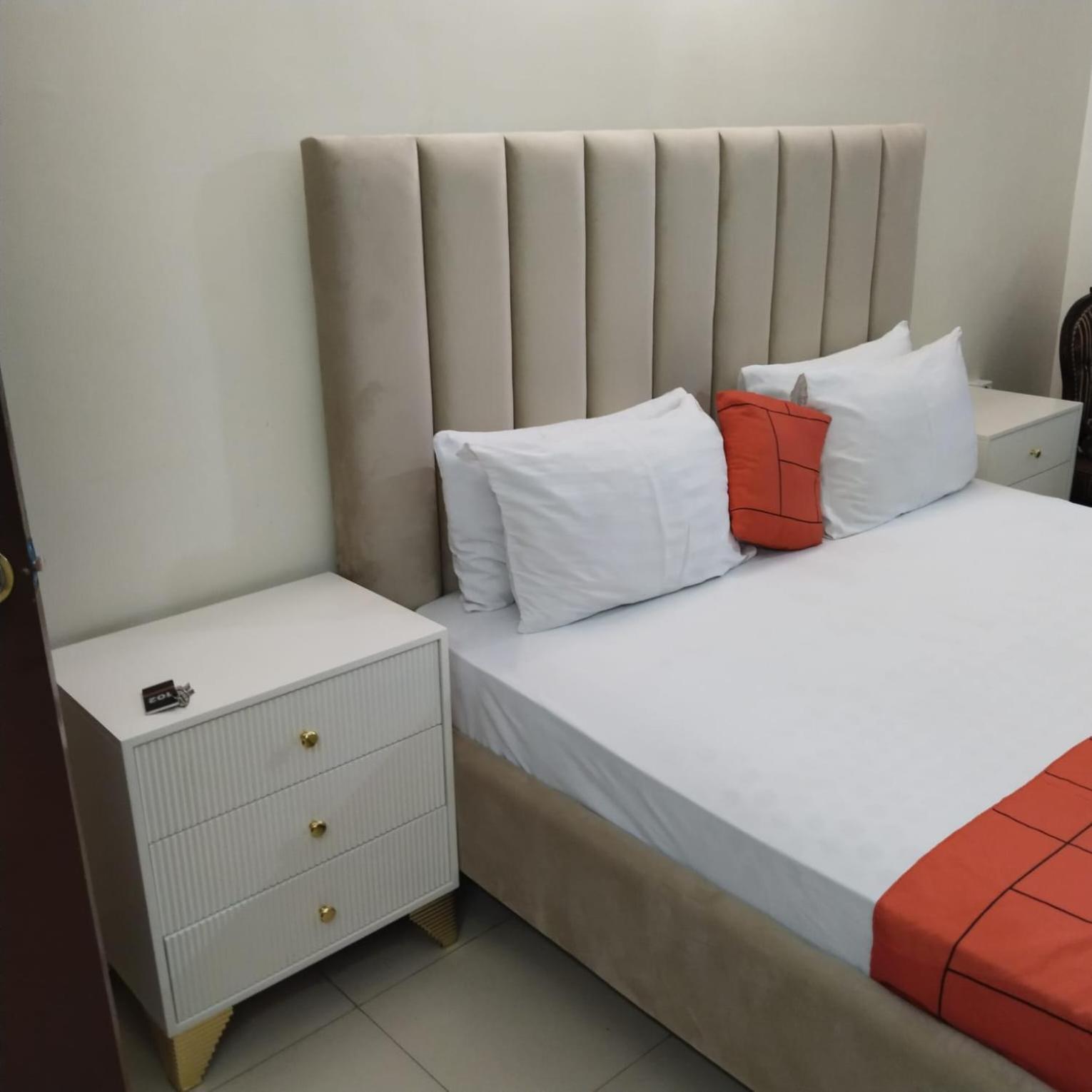 Hotel Clifton Inn Карачі Екстер'єр фото